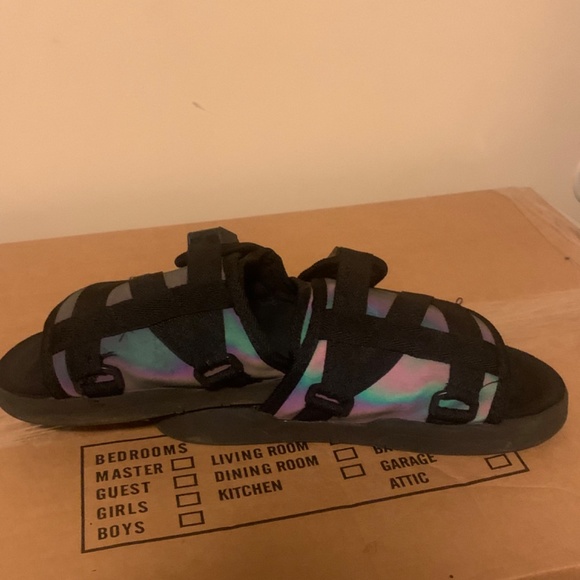 Draco Slides - Picture 2 of 4